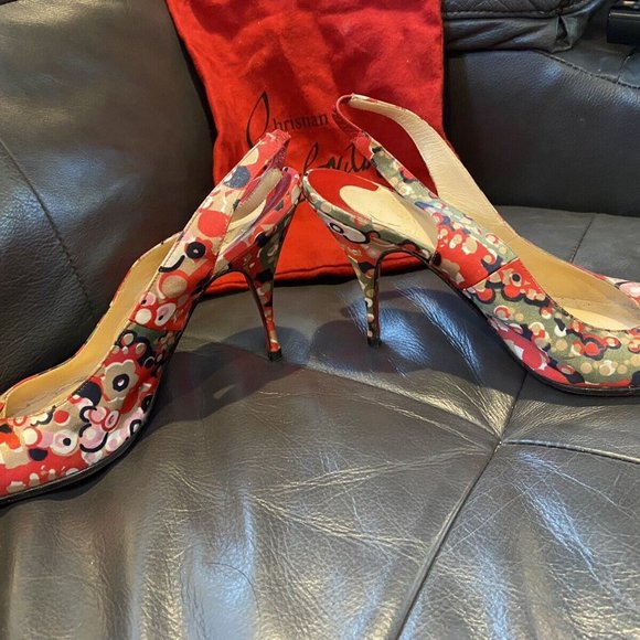 Colorful Red White Green Black Closed Toe 3” Louboutin Slingbacks w/Red Bottoms - Picture 7 of 11
